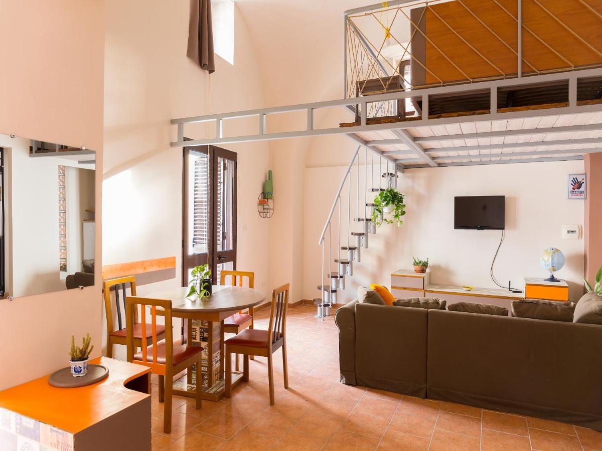 Al Vicolo Stretto Bed & Breakfast Santa Maria a Vico Exterior photo